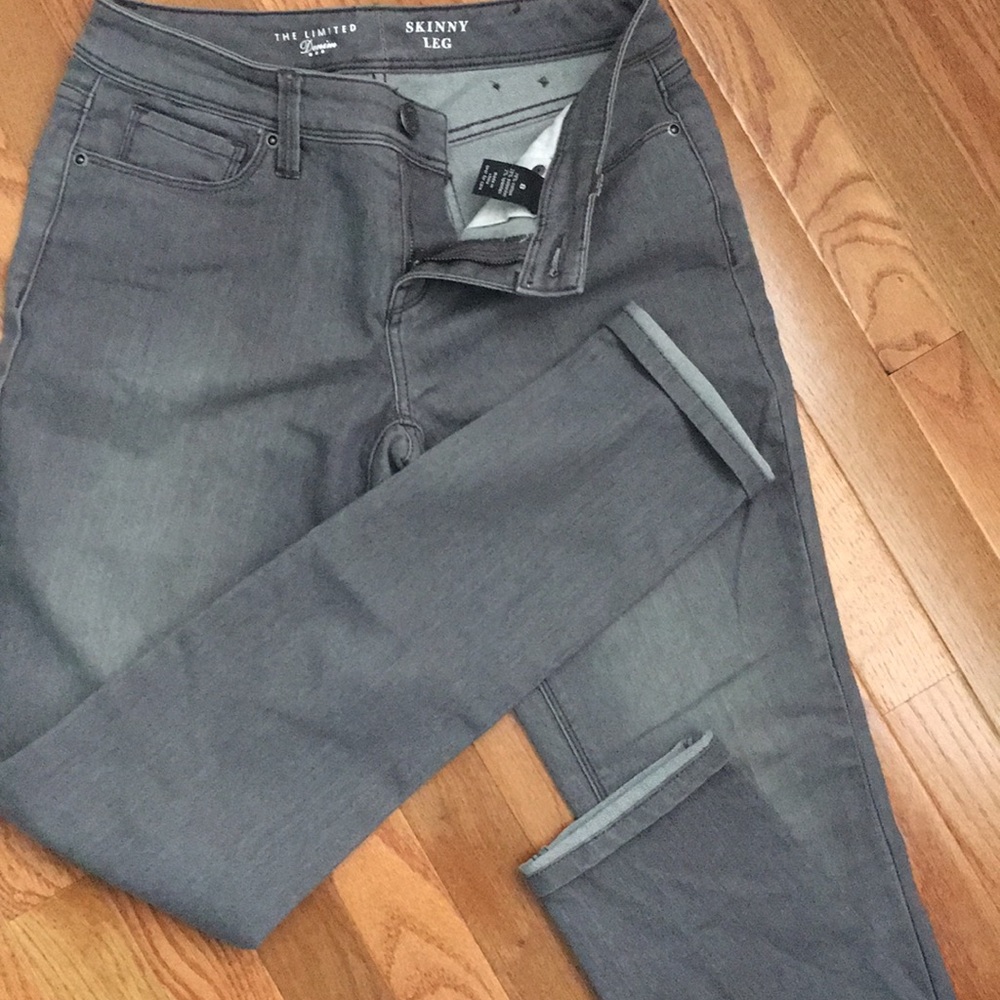 Gray skinny jeans